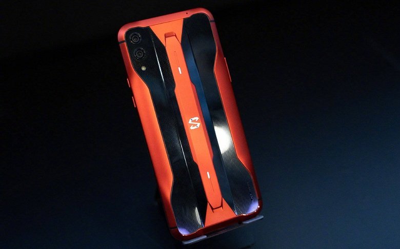 thiết kế Xiaomi Black Shark 2 Pro