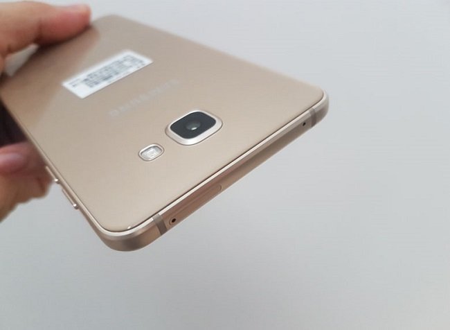 Samsung Galaxy A7 (2016) chính hãng hỗ trợ quay phim Full HD
