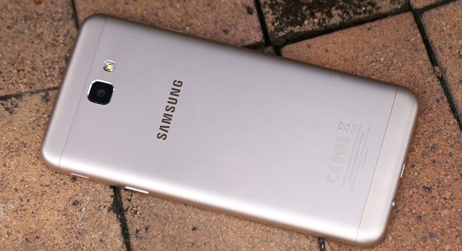 Samsung Galaxy J5 Prime có thiết kế đẹp