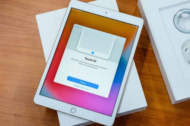 đập hộp iPad Gen 8 (2020) fullbox