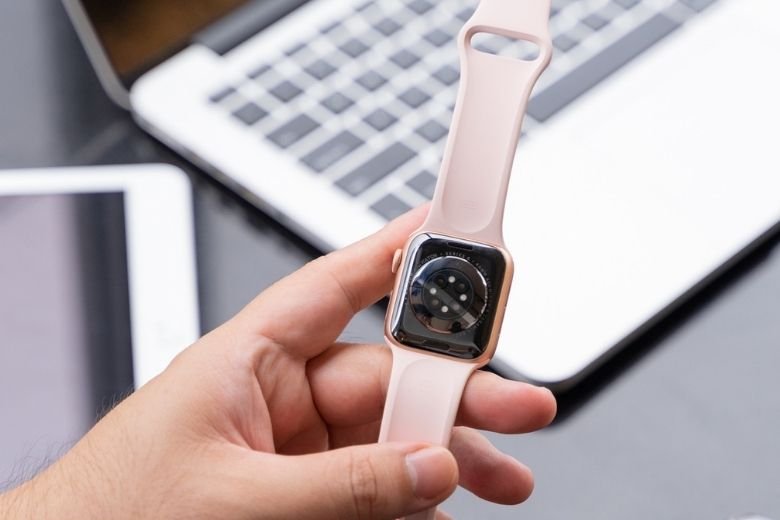 mặt lưng Apple Watch S6