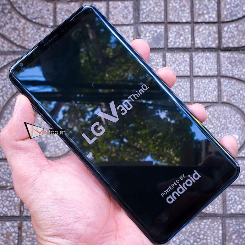 LG V30 ThinQ