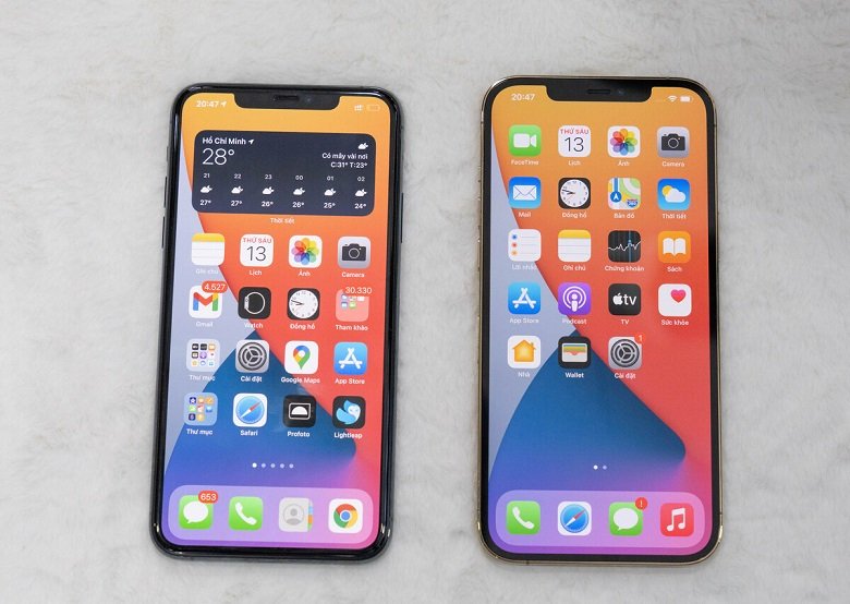 màn hình iphone 12 pro max vs iphone 11 pro max