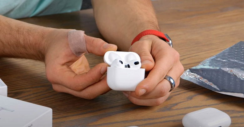 hộp sạc AirPods 3