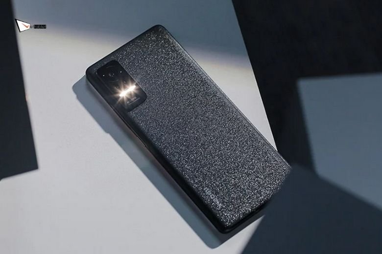 Mặt lưng của Xiaomi CIVI màu đen cực đẹp