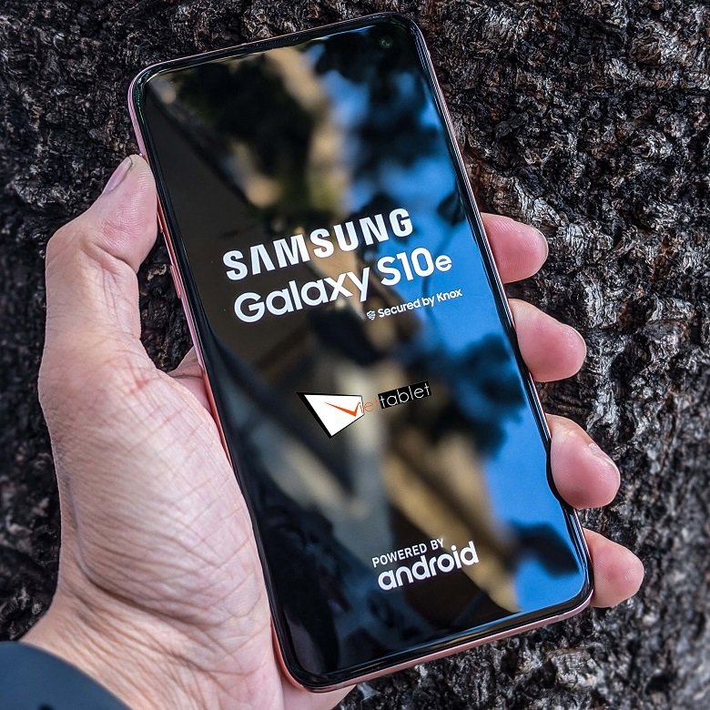 Samsung Galaxy S10e tăng thời gian cập nhật phần mềm