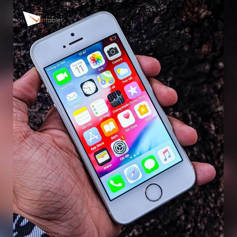 thiết kế iPhone se