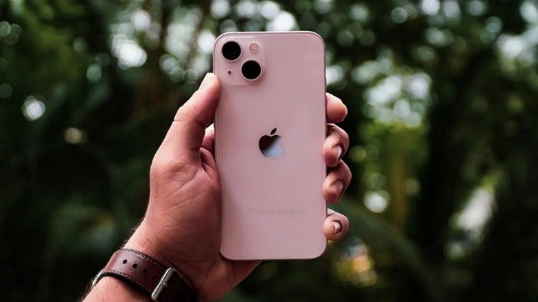 iPhone 13 hồng