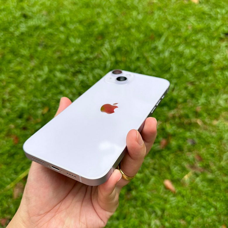 Camera lớn, chụp ảnh nhỉnh hơn iphone 13 trước đó