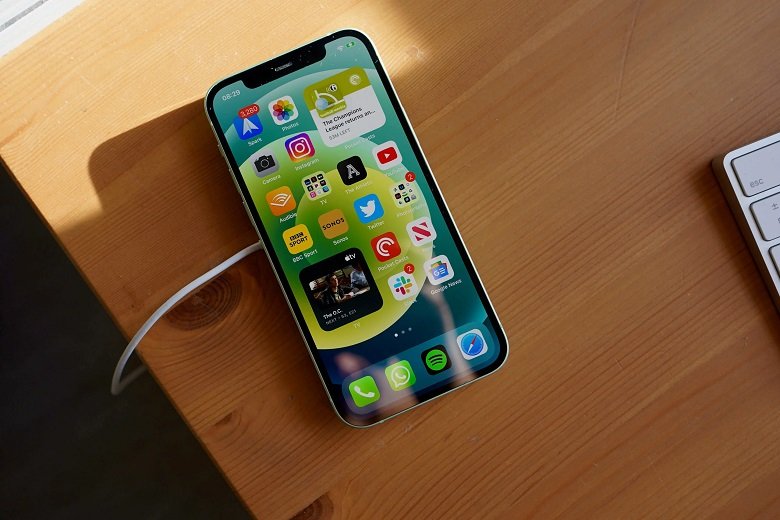 Đánh giá iPhone 12 sau 2 năm - Liệu có còn đáng mua?