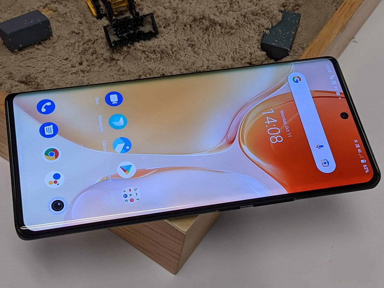 cơ vận hành ấn tượng vivo x80