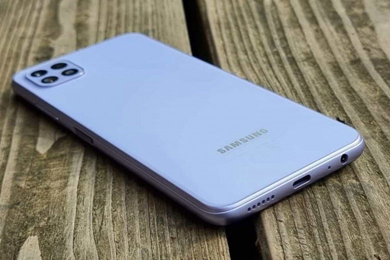 thiết kế Galaxy M13 5G