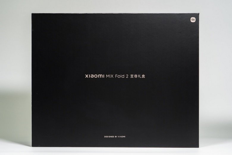 Thiết kế vỏ hộp Xiaomi MIX Fold 2