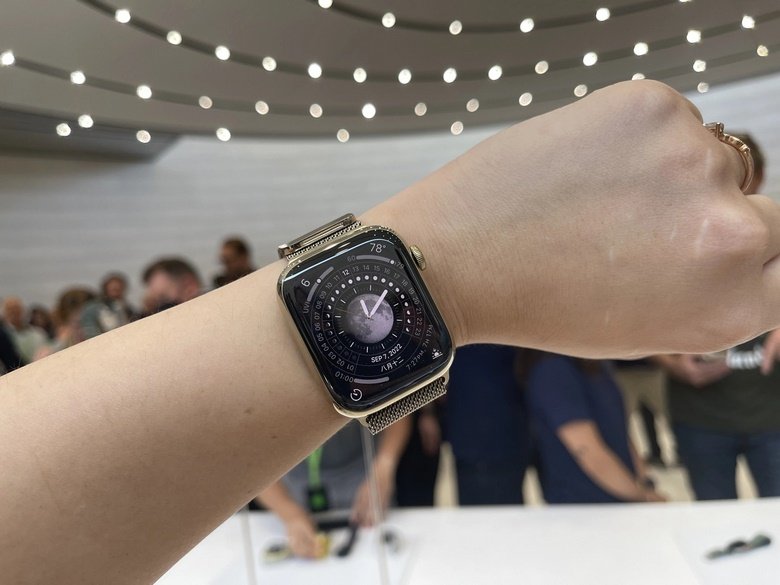Apple Watch Series 8 tại sự kiện