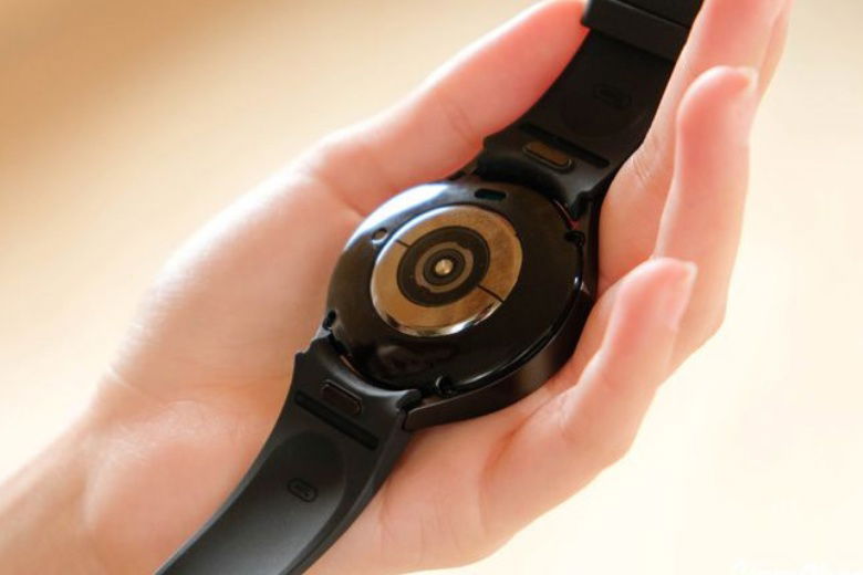 Galaxy Watch6 được trang bị khả năng sạc nhanh 