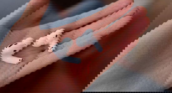 Tác động vật lý hoặc môi trường ẩm