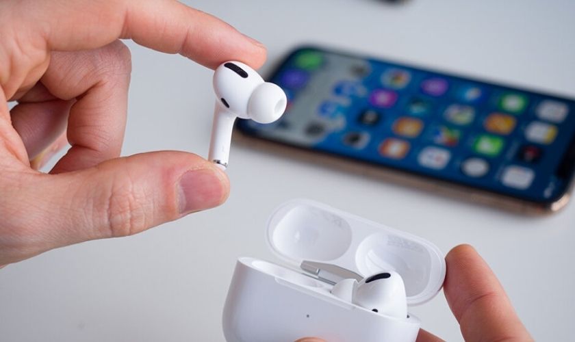 Reset lại AirPods Pro để làm mới kết nối