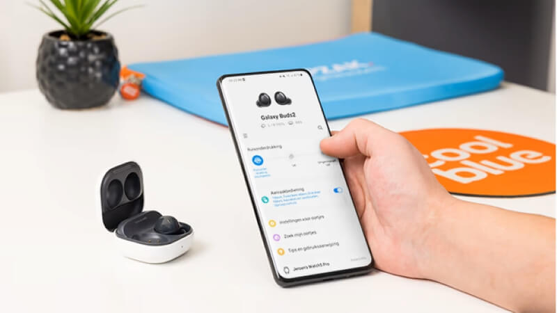 Sử dụng ứng dụng Galaxy Wearable