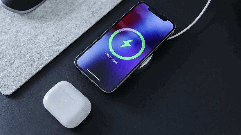 Cách sạc không dây để hạn chế chai pin