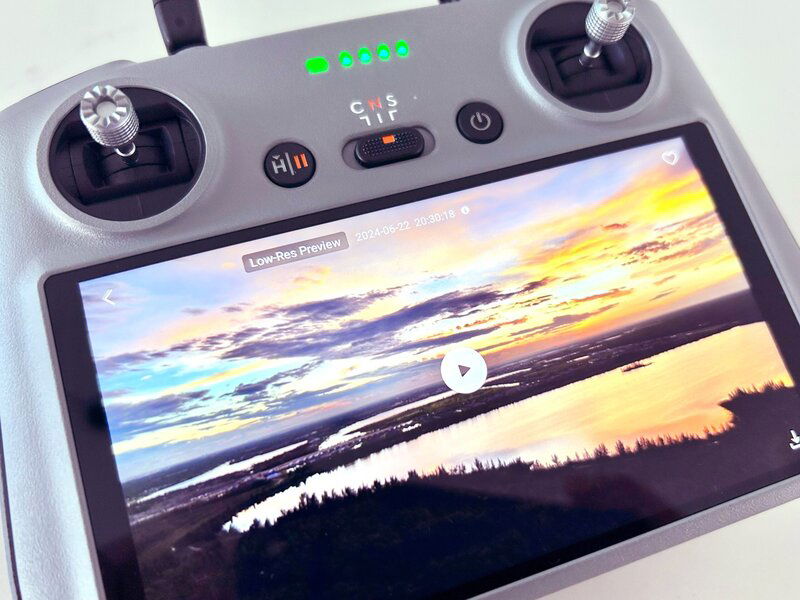 Bảng thông số cảm biến, đường bay GPS và các biểu tượng chỉ mục khung hình