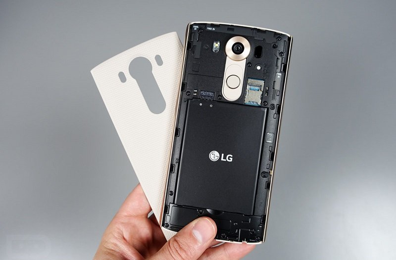 Nắp lưng LG V10 có thễ tháo rời