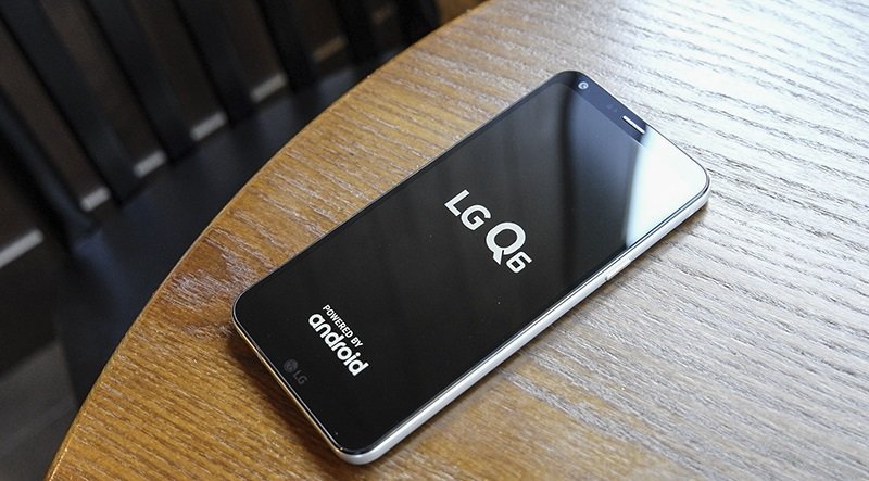 Đập hộp LG Q6: Android