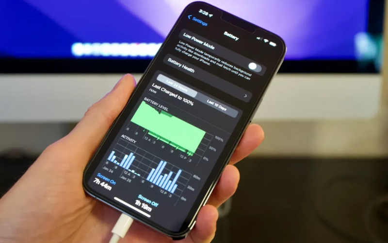 Chơi game bị nóng máy có thể làm chai pin 10