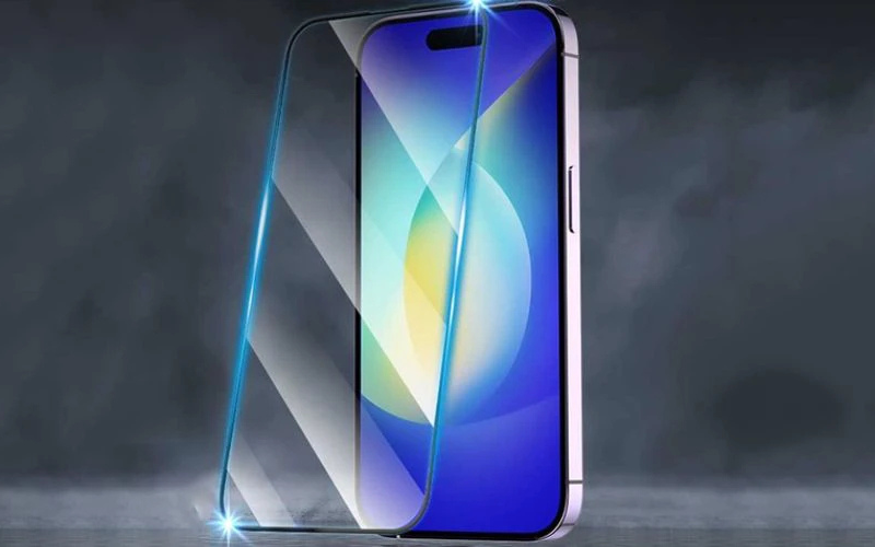 Nên gỡ lại miếng dán bảo vệ trên máy 5