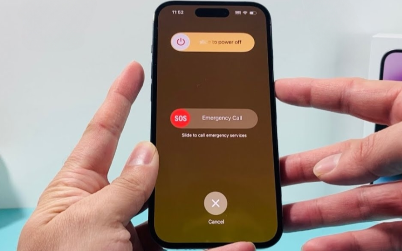 Khởi động lại iPhone của bạn  10
