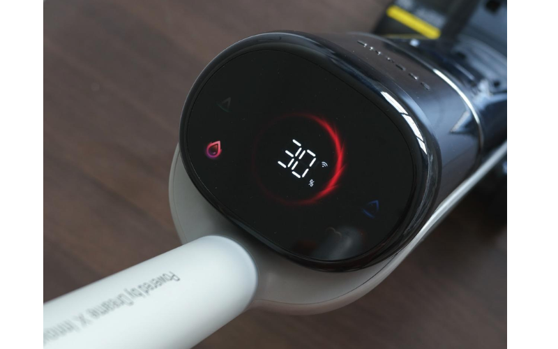 Link Vào Vin777.com Nhà Cái Cá Cược Uy Tín LED hiển thị nhiệt độ và % pin  3