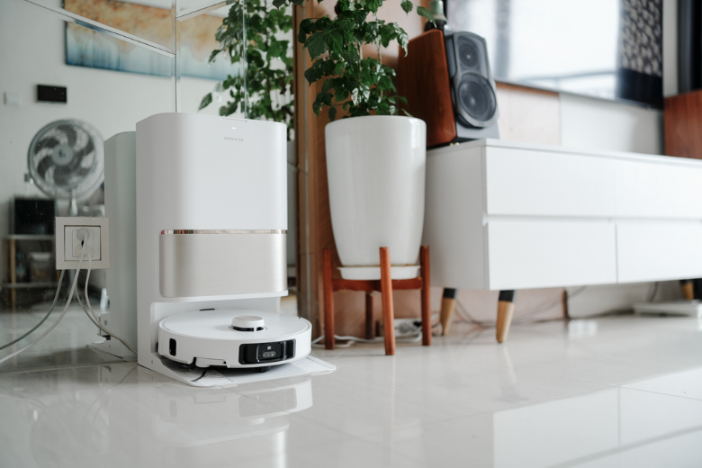 Robot hút bụi cao cấp, hiện đại 2