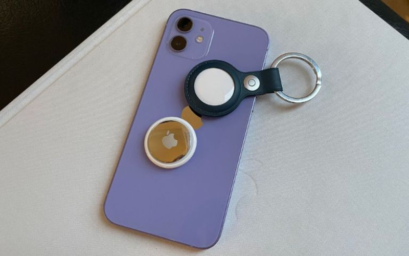 AirTag định vị xe máy rất dễ sử dụng 4