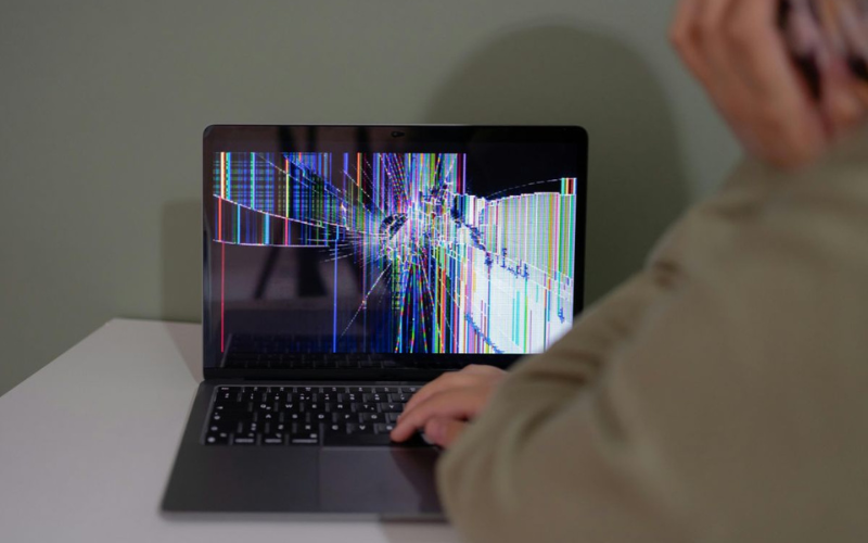 Nhiều nguyên nhân khiến màn hình bị sọc 14