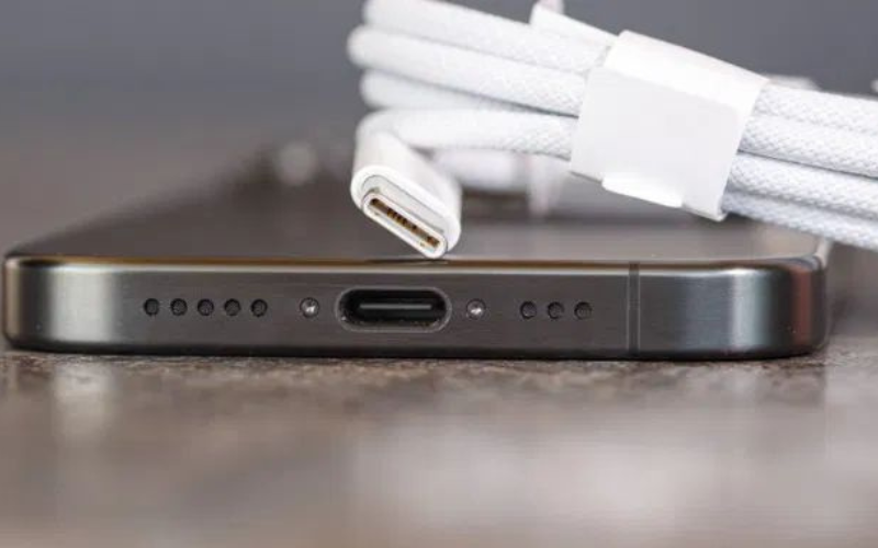 Hoàn toàn an tâm khi sạc pin 9