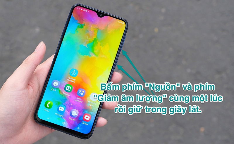 Sử dụng phím cứng để chụp màn hình điện thoại Samsung