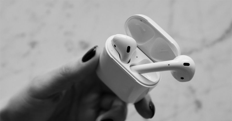 Kiểm tra pin trực tiếp trên AirPods