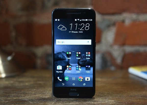 HTC One A9 cũ sở hữu màn hình độ phân giải Full-HD 
