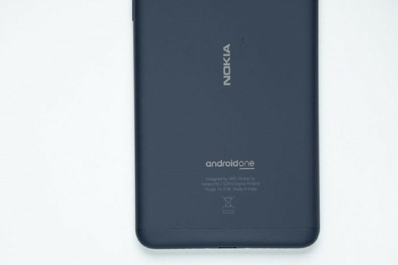 Nokia 3.1 Plus sử dụng viên pin 3500 mAh