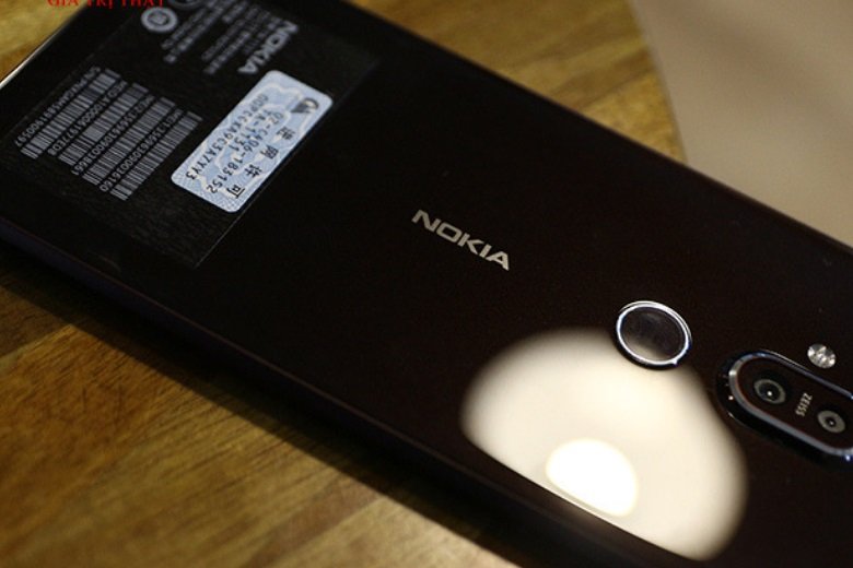 Nokia X7 64Gb có nhiều nét tương đồng về thiết kế so với Nokia X6 2018