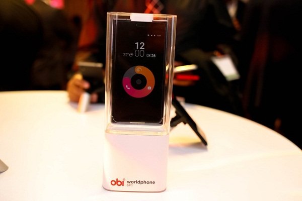 Obi Worldphone SF1 gây ấn tượng với thiết kế nguyên khối tinh tế, chip 8 nhân mạnh mẽ, camera 13MP chất lượng