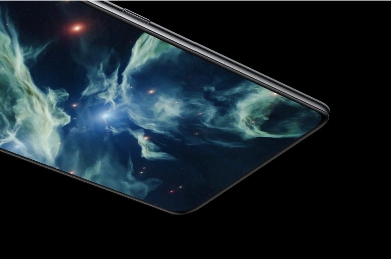  OnePlus 10T 5G được trang bị màn hình OLED với tần số quét 120Hz