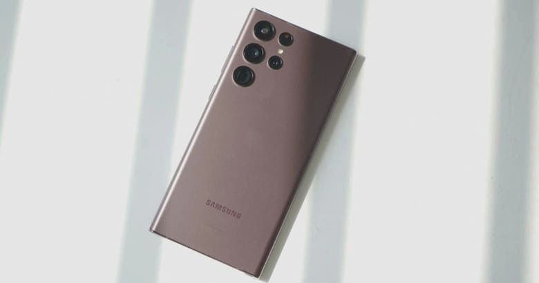 Tránh để Samsung S22 Ultra trong môi trường khắc nghiệt