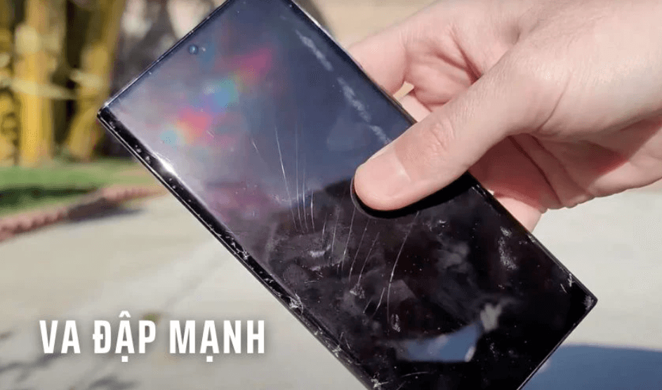 Linh kiện phần cứng bị hư hỏng do rơi, va đập mạnh