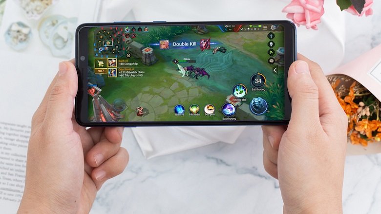 Samsung Galaxy A9 2018 chơi game mượt nhờ con chip Snapdragon 660