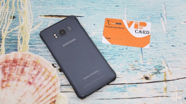 Samsung Galaxy S8 Active đã thay đổi định nghĩa về cục gạch