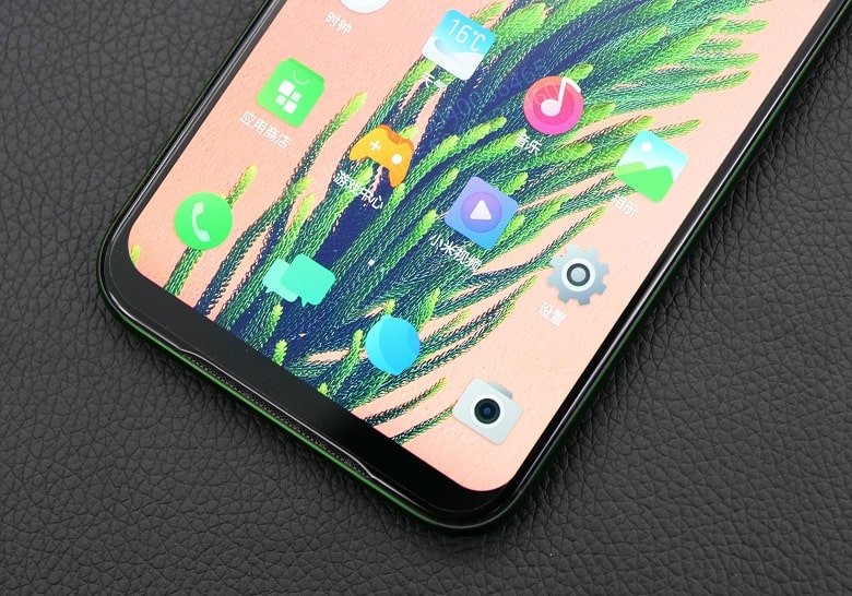 Xiaomi Black Shark 2 chính hãng xách tay thiết kế mặt viền
