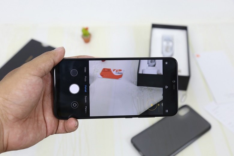 Camera Xiaomi Mi 8 Pro Discovery chụp ảnh sắc nét với sự hỗ trợ của AI
