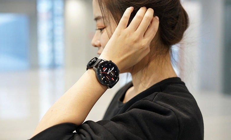 thiết kế Xiaomi Mi Watch Color