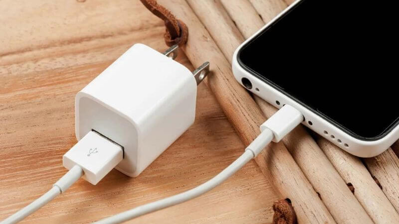 Cáp sạc, củ sạc không đạt chuẩn Apple