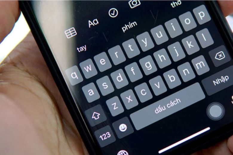 Thiết lập ngôn ngữ và bàn phím ảnh hưởng đến khả năng gõ tiếng Việt.